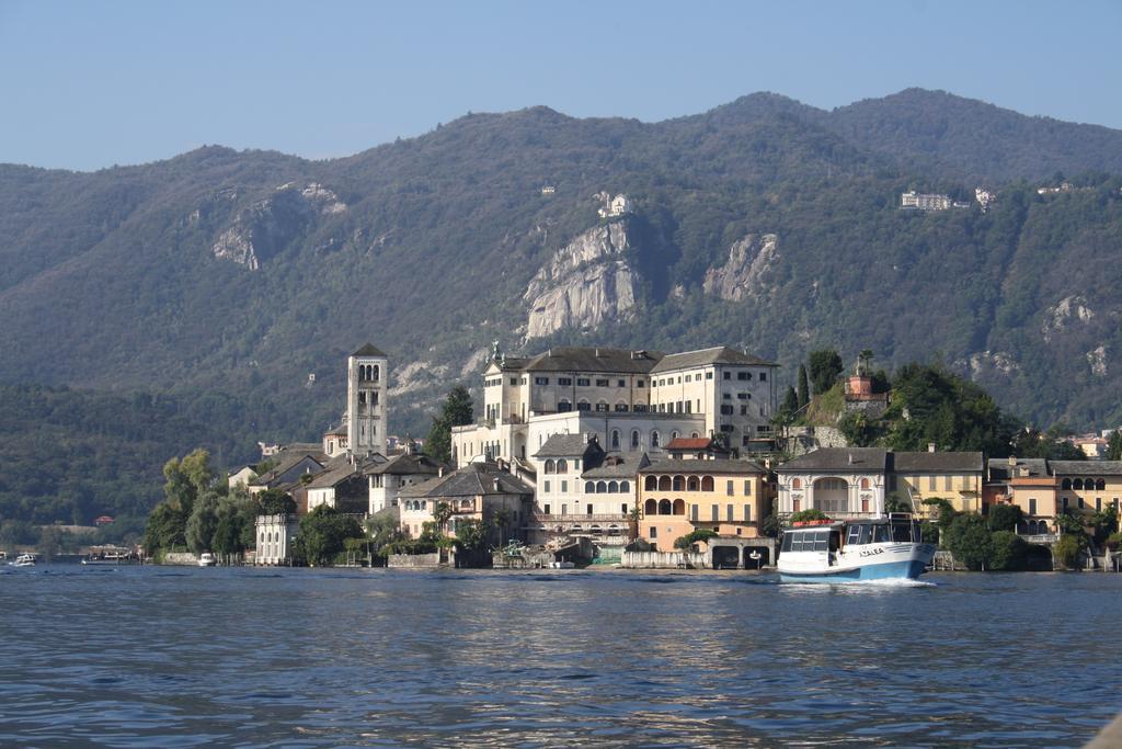 Fattoria Del Pino Orta San Giulio Bagian luar foto