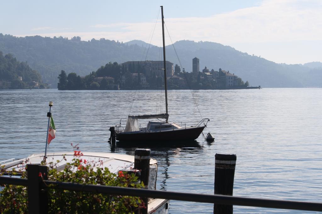 Fattoria Del Pino Orta San Giulio Bagian luar foto