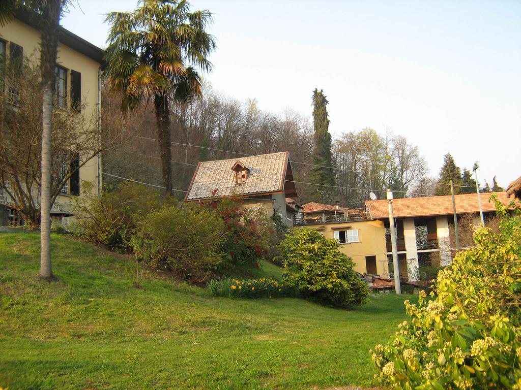 Fattoria Del Pino Orta San Giulio Bagian luar foto